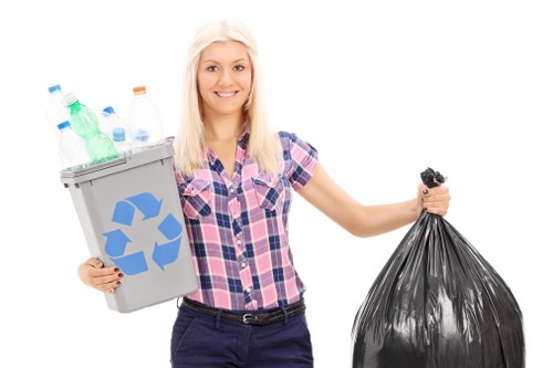 Eco-friendly waste disposal with an enclosed skip